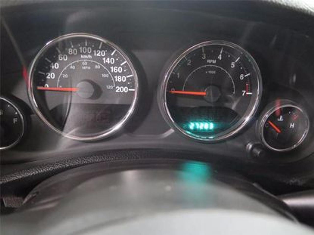 668098.11770562