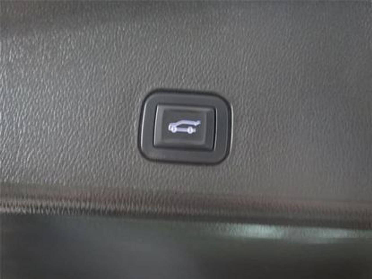 668106.11770707