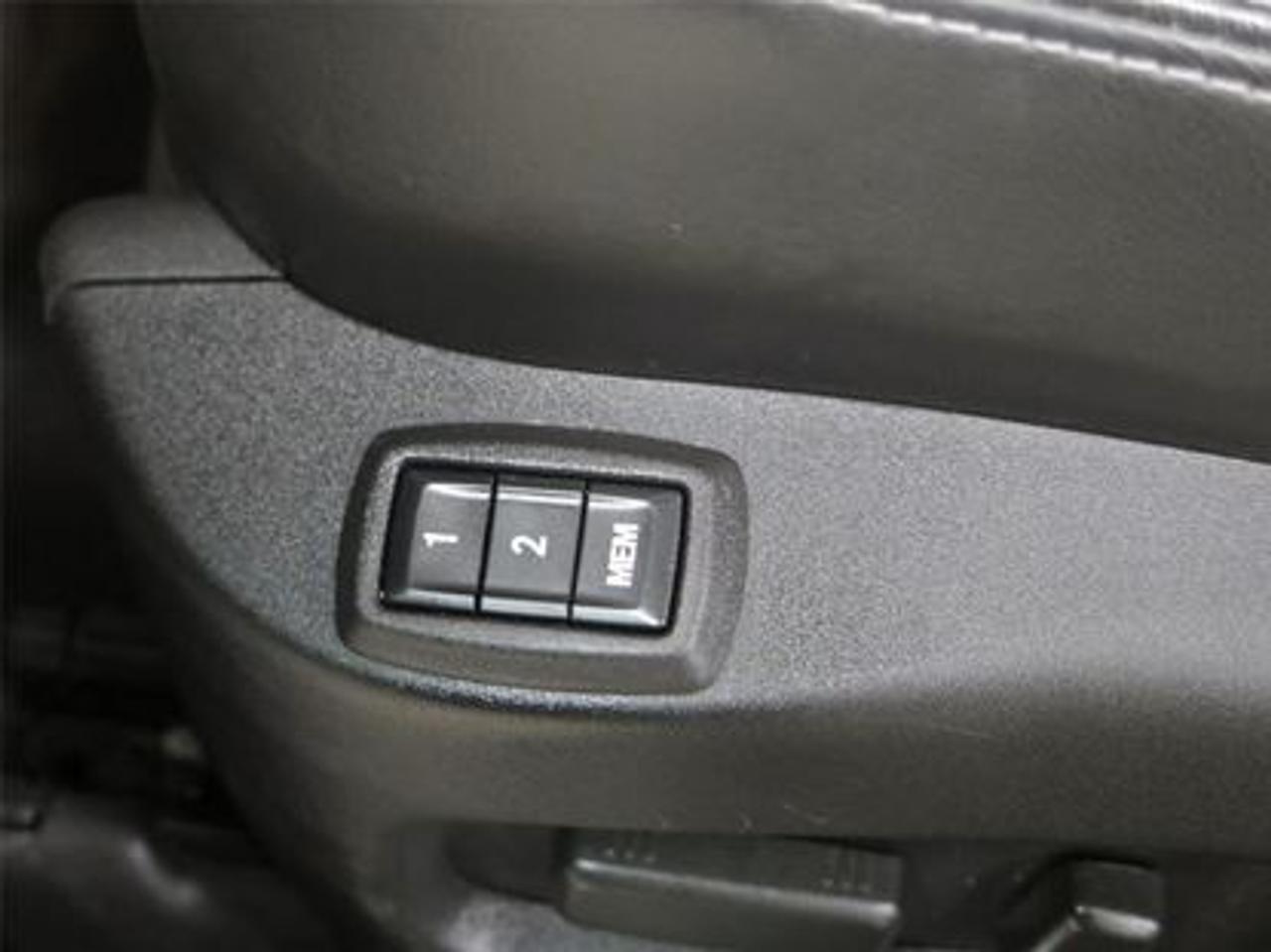 668106.11770715