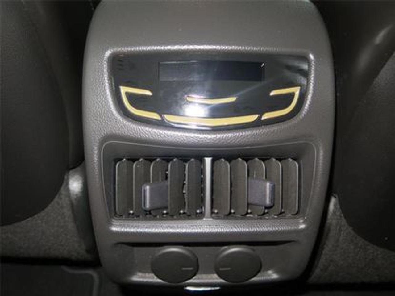 668106.11770717