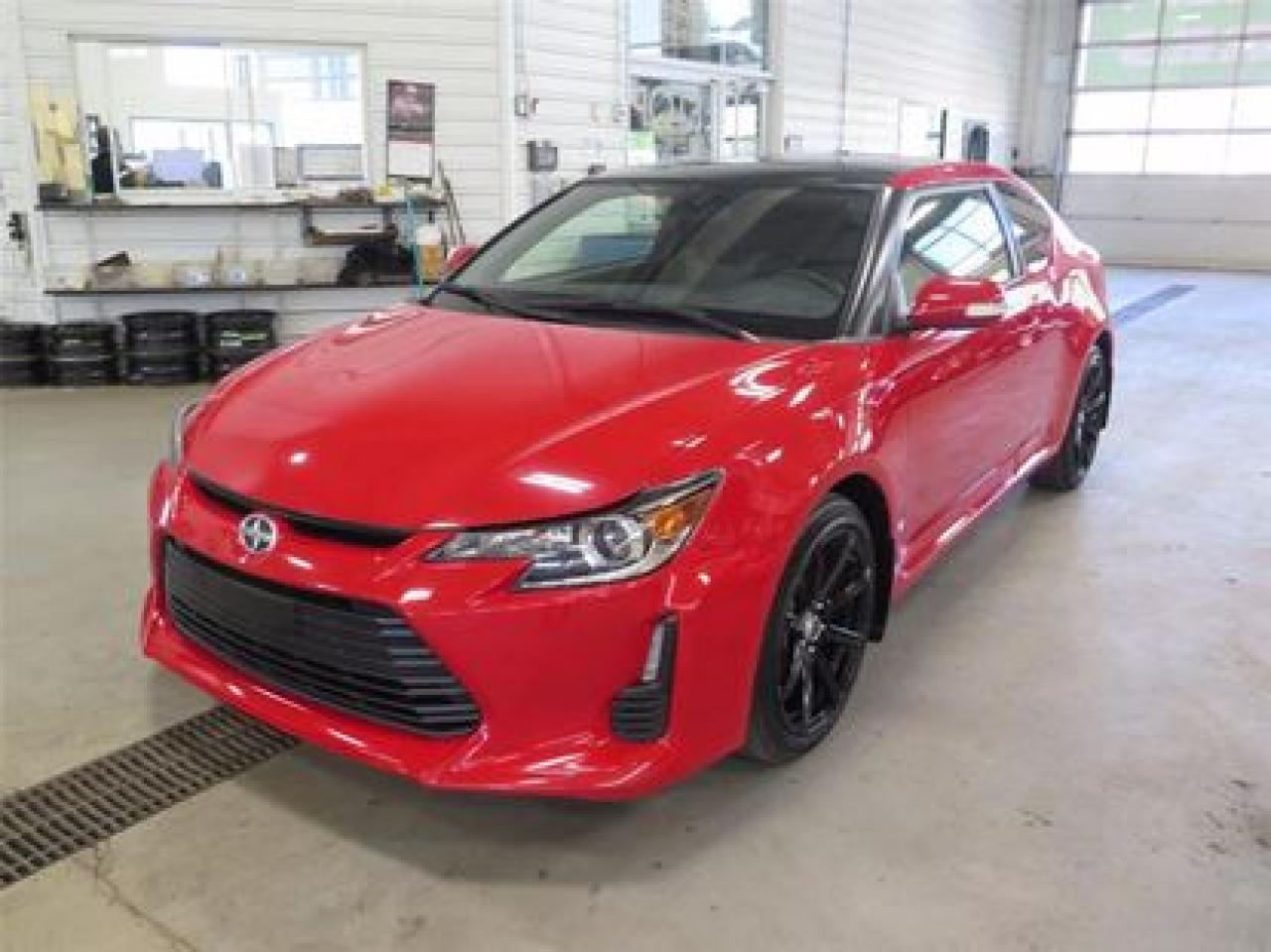 Used 2016 Scion tC T.ouvrant for sale in Lévis, QC