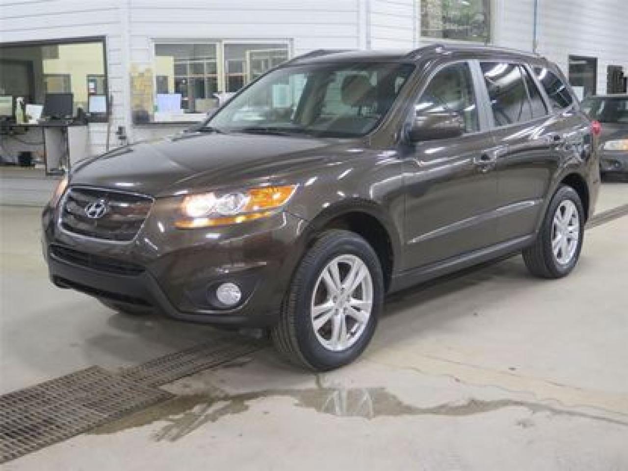 Used 2011 Hyundai Santa Fe GL for sale in Lévis, QC