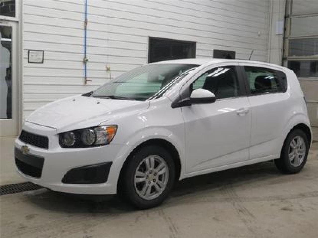 Used 2015 Chevrolet Sonic LT for sale in Lévis, QC