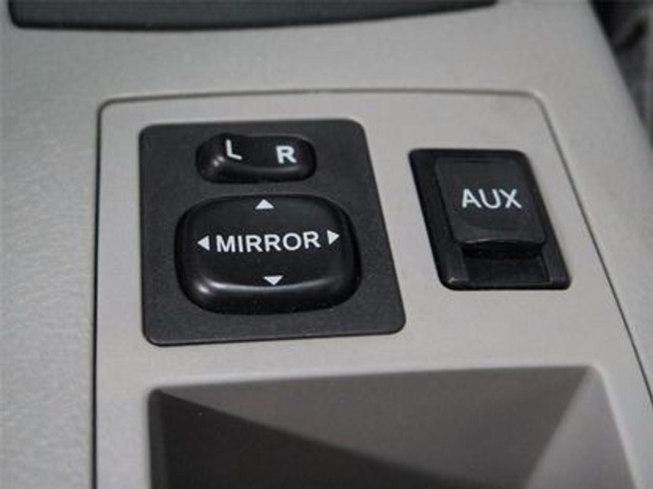 668146.11771469