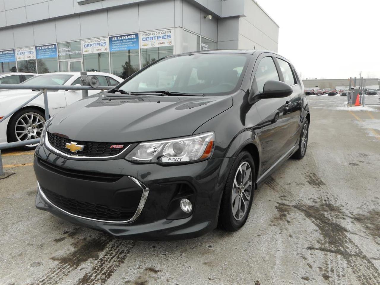Used 2017 Chevrolet Sonic Lt Toit/vi for sale in Blainville, QC