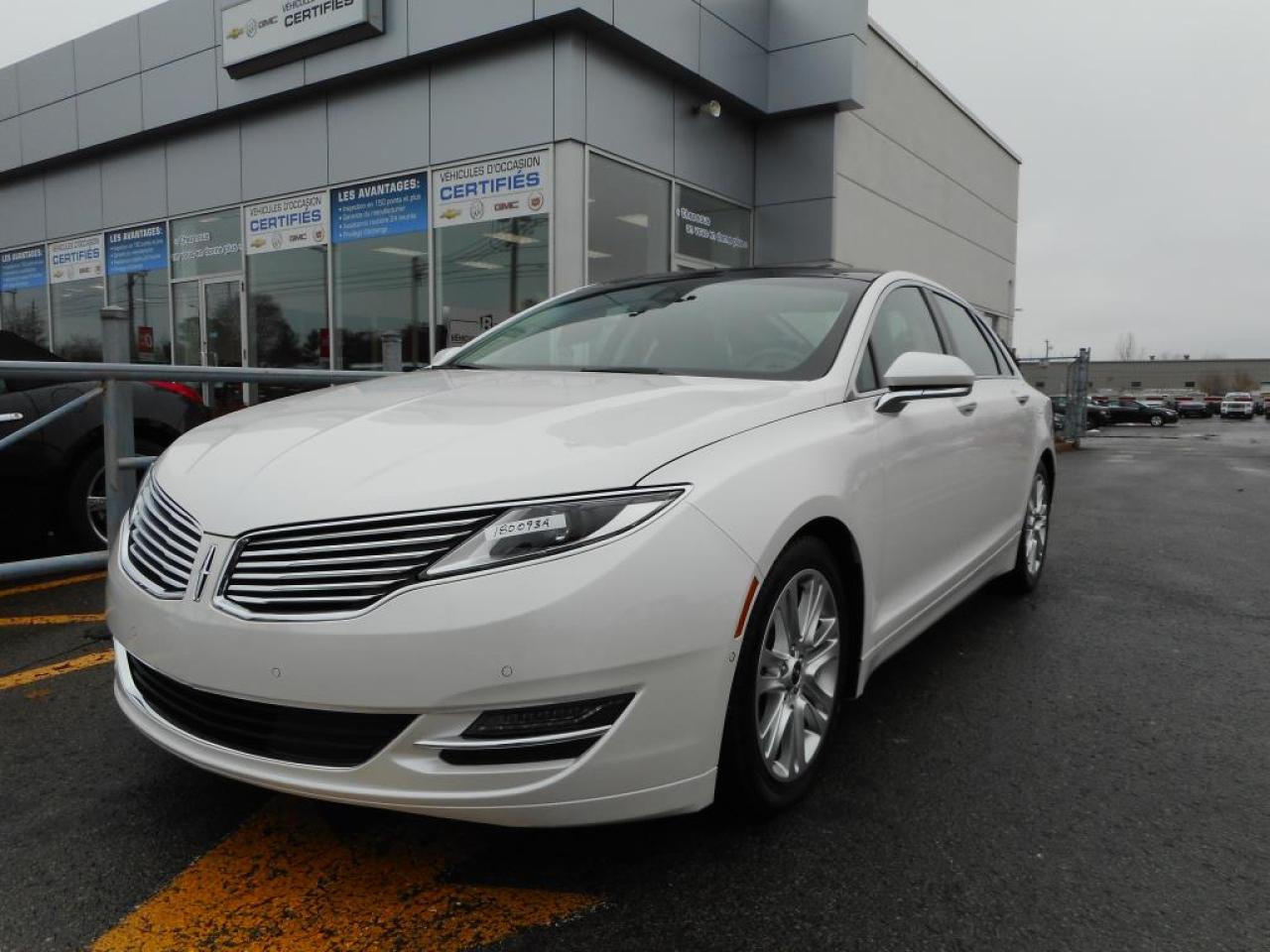 Used 2016 Lincoln MKZ Awd Cuir/toit/nav for sale in Blainville, QC