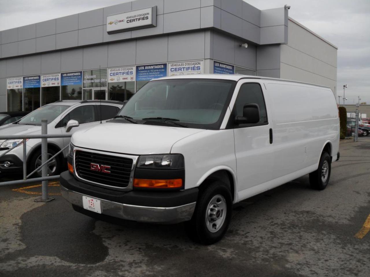 Used 2016 GMC SAVANA CARGO 6.0l Camera Arriere for sale in Blainville, QC
