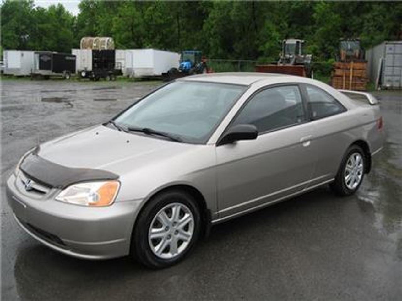<a href=https://www.autoaubaine.com/Honda-Civic-c6840026.html>https://www.autoaubaine.com/Honda-Civic-c6840026.html</a>

** HONDA CIVIC LX AUTOMATIQUE COUPE 2 PORTES 2003 EN EXCELLENTE CONDITION TRES PROPRE SEULEMENET 61 200 KM ** VITRES ET MIRROIRS ELECTRIQUE, CRUISE CONTROL, DOOR LOCK, AILERON ** POUR PLUS DINFO APPELER AU 514-945-2518 OU AU 450-936-2267**