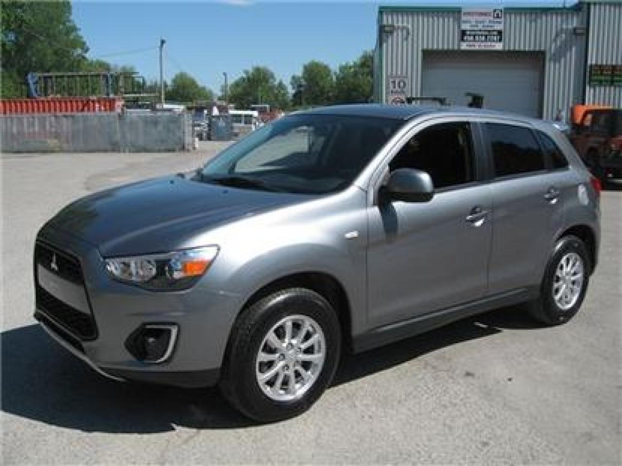 Used 2014 Mitsubishi RVR SE for sale in Montreal, QC