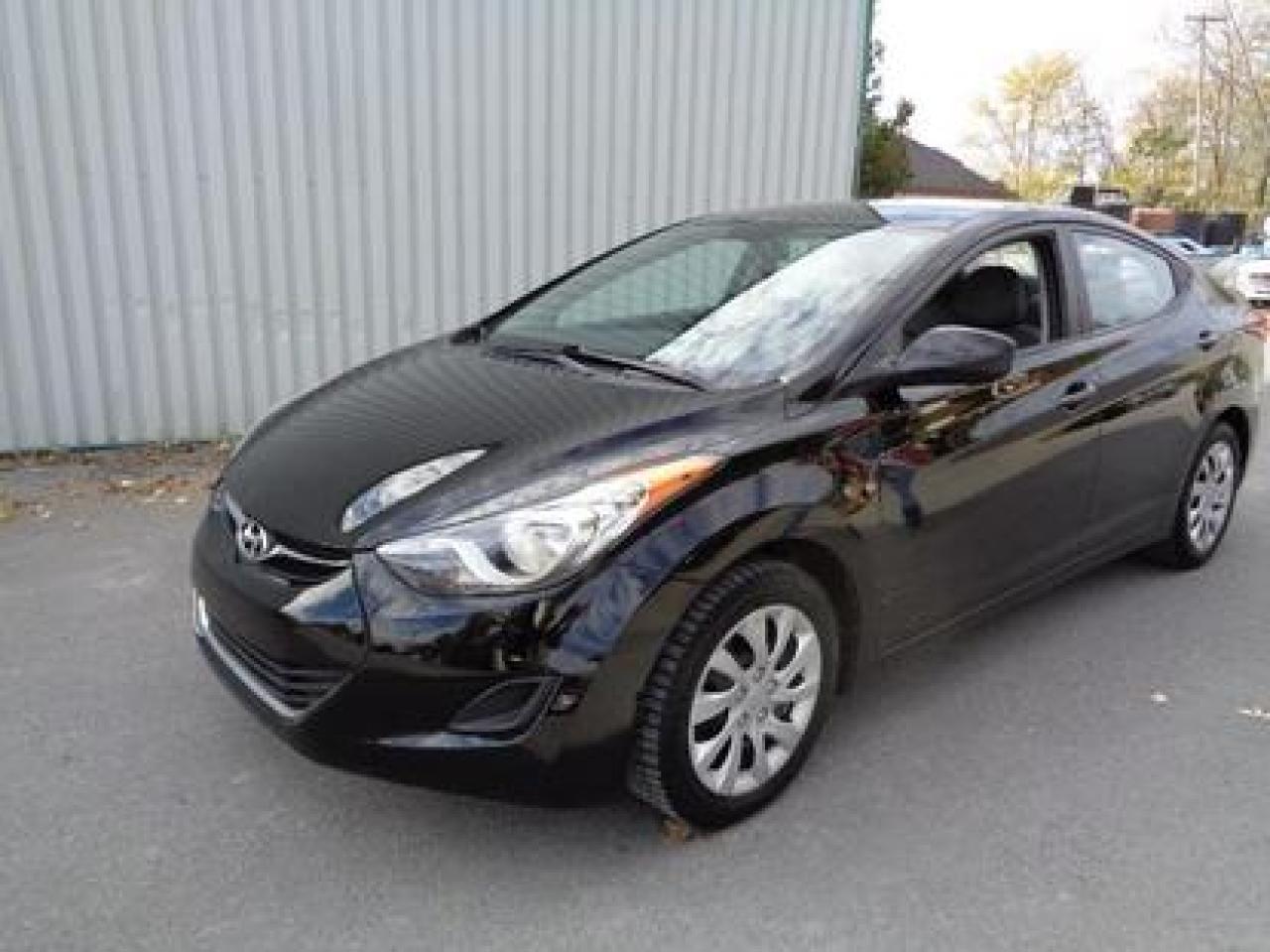 Used 2011 Hyundai Elantra 4DR SDN for sale in Montreal, QC