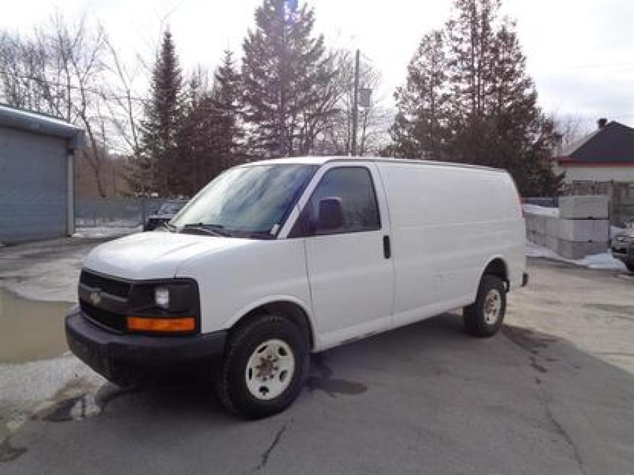 Used 2009 Chevrolet Express RWD 2500 135 for sale in Montreal, QC