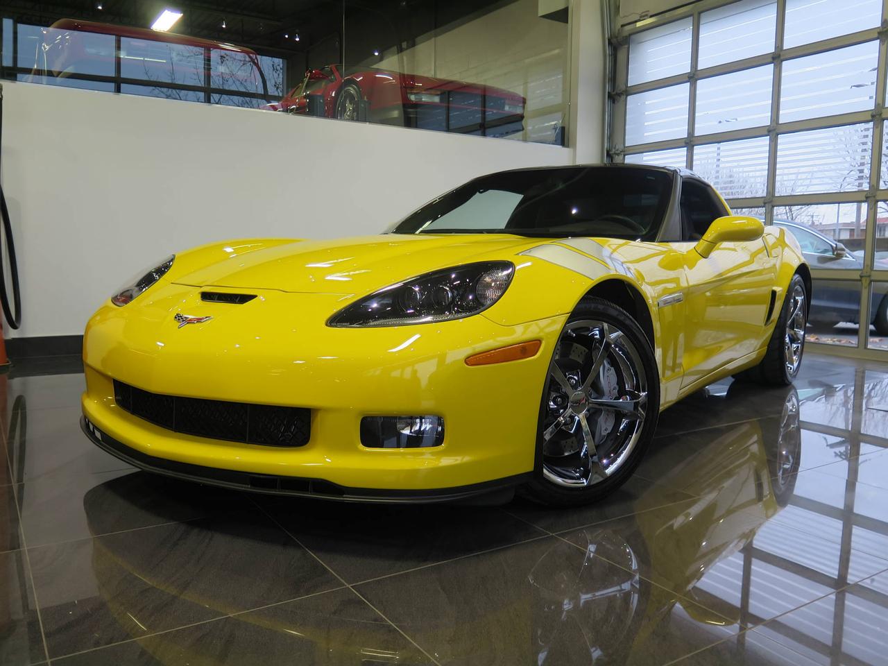 <a href=https://www.lombardisignature.com/occasion/Chevrolet-Corvette-2012.html>https://www.lombardisignature.com/occasion/Chevrolet-Corvette-2012.html</a>

700 HP 2012 CHEVROLET CORVETTE GRAND SPORT COUPE, 4LT, ENSEMBLE HERITAGE, 6 VITESSES AUTOMATIQUE, EXTÉRIEUR VELOCITY JAUNE.

SUPERBE VÉHICULE, CONDITION SHOWROOM, JAMAIS ACCIDENTÉ, JAMAIS MIS SUR PISTE ET ENTIÈREMENT ÉQUIPÉ (4LT).

ENSEMBLE PERFORMANCE Z16, SYSTÈME DE NAVIGATION GPS, AFFICAHGE TÊTE HAUTE, TOIT AMOVIBLE, ENSEMBLE FIBRE DE CARBONE, ENTRÉE/DÉMARRAGE SANS CLÉ, BLUETOOTH, SYSTÈME DE SON BOSE, SIÈGES BRODÉS JAUNE/MÉMOIRES/CHAUFFANTS ET BIEN PLUS ENCORE!

MODIFICATIONS EFFECTUÉES: 
MILD TO WILD SWITCH POUR OUVRIR LES TRAPPES DÉCHAPPEMENT, VORTECH V3 SUPERCHARGER, ROCKERS YELLA TERRA, LONG TUBE HEADERS, COLD AIR INTAKE. 

-Rapport CARPROOF disponible.
-Véhicule entièrement INSPECTÉ et reconditionné.
- 1ère, 2e chance au crédit.
-Nous prenons vos ÉCHANGES, nous lachèterons au meilleur prix.
- Livraison en moins de 24h. 
- Nous livrons partout au Canada.
-Avec financement.
- Ouvert 6 jours/5 soirs,  Lundi-Mercredi 10:00-18:00, Jeudi-Vendredi 10:00-20:00, Samedi 10:00-14:00. 

Réservez un essai routier dès aujourdhui.
Visitez www.lombardisignature.com ou venez nous rencontrer sur place ou 7200 boul. Langelier, Montréal, QC, H1S 2X6. Tél: (1) 514 255-2222 OU SANS FRAIS 1 855 781-7822.
Le prix ne comprend pas les taxes ou les frais de documentation détaillant.