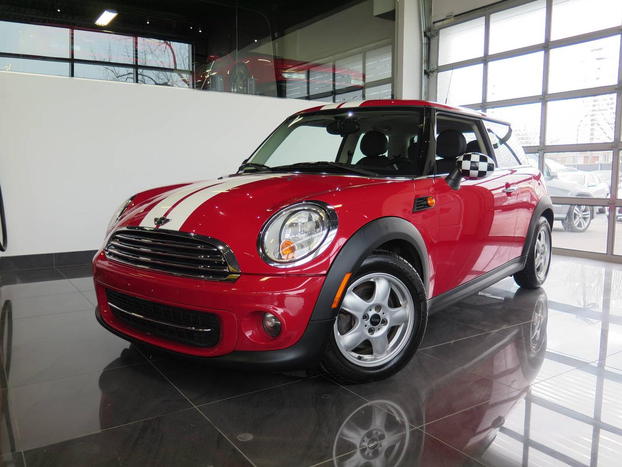 <a href=https://www.lombardisignature.com/occasion/Mini-Cooper-2011.html>https://www.lombardisignature.com/occasion/Mini-Cooper-2011.html</a>

MINI COOPER  2011, 1.6 L, 4 CYLINDRES,  121 HP, MANUELLE 6 VITESSES.
VÉHICULE JAMAIS ACCIDENTÉ.

SIÈGES CHAUFFANTS, AIR CLIMATISÉ, RÉGULATEUR DE VITESSE, JANTES EN ALLIAGE, VITRES ÉLECTRIQUES, BLUETOOTH, LECTEUR CD ET BIEN PLUS ENCORE!

-Rapport CARPROOF disponible.
-Véhicule entièrement INSPECTÉ et reconditionné.
- 1ère, 2e chance au crédit.
-Nous prenons vos ÉCHANGES, nous lachèterons au meilleur prix.
- Livraison en moins de 24h. 
- Nous livrons partout au Canada.
-Avec financement.
- Ouvert 6 jours/5 soirs,  Lundi-Mercredi 10:00-18:00, Jeudi-Vendredi 10:00-20:00, Samedi 10:00-14:00. 

Réservez un essai routier dès aujourdhui.
Visitez www.lombardisignature.com ou venez nous rencontrer sur place ou 7200 boul. Langelier, Montréal, QC, H1S 2X6. Tél: (1) 514 255-2222 OU SANS FRAIS 1 855 781-7822.
Le prix ne comprend pas les taxes ou les frais de documentation détaillant.