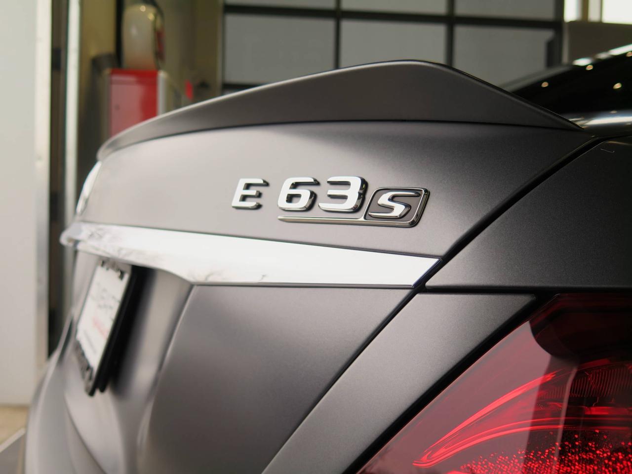 668351