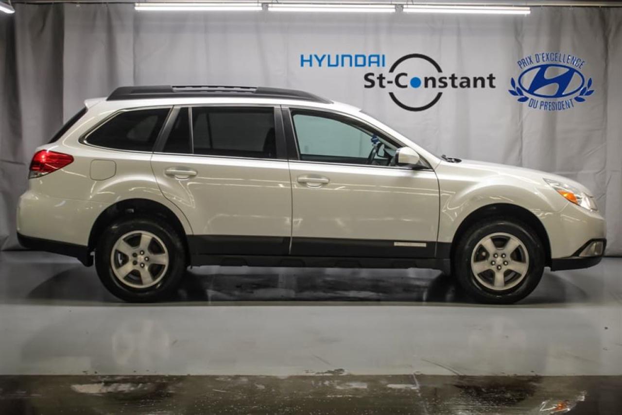 Used 2010 Subaru Outback AWD for sale in St-Constant, QC