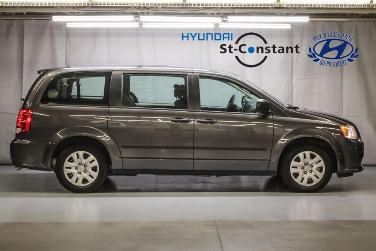 Used 2017 Dodge Grand Caravan SXT for sale in St-Constant, QC
