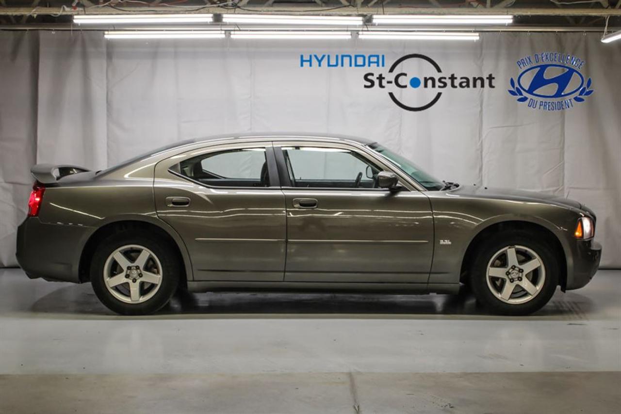 <a href=https://www.hyundaistconstant.com/occasion/Dodge-Charger-2010.html>https://www.hyundaistconstant.com/occasion/Dodge-Charger-2010.html</a>

-- BAS KILOMETRAGE !!!    -- AIR CLIMATISE ( A/C )    -- RADIO AM/FM + MP3 + AUXILIAIRE    -- REGULATEUR DE VITESSE    -- VITRES ELECTRIQUES    -- MIROIRS ELECTRIQUES        -- MOTEUR V6 3.5L    -- PROPULSION    -- FINANCEMENT DISPONIBLE    *** OUVERT DU LUNDI AU SAMEDI ***    ***Frais de 399$ sapplique***    *** Le prix indiqué est conditionnel au financement, minimum 6 mois ***      -- ACCIDENT FREE     -- 1 OWNER    -- AIR CONDITIONING ( A/C )    -- AM/FM + MP3 + AUXILIARY RADIO    -- CRUISE CONTROL     -- ELECTRIC WINDOWS    -- ELECTRIC MIRROR            -- 3.5L V6 ENGINE    -- REAR-WHEEL DRIVE    -- FINANCING AVAILABLE    *** OPEN MONDAY TO SATURDAY ***    ***Fees of 399$ apply***    *** The price indicated is conditional on the financing, minimum 6 months ***      * Nous avons le plus grand inventaire Hyundai doccasion en Montérégie. Nous sommes ouverts du Lundi au Vendredi de 9h a 21H et le Samedi de 10h a 16h.         We have the largest used Hyundai inventory in Montérégie. We are open from Monday to Friday from 9am to 9pm and Saturday from 10am to 4pm.