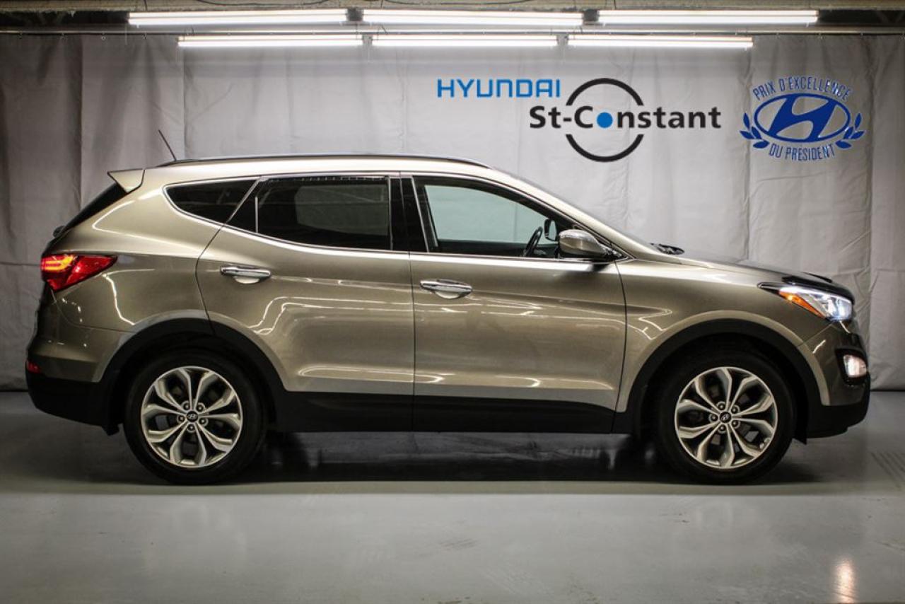 Used 2015 Hyundai Santa Fe Sport 2.0t 4x4, Blutooth for sale in St-Constant, QC