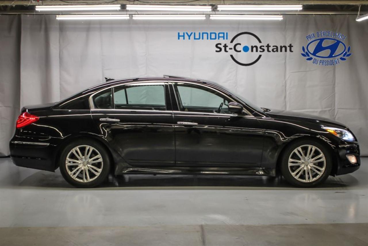 Used 2012 Hyundai Genesis 3.8 T.ouvrant, Bancs for sale in St-Constant, QC