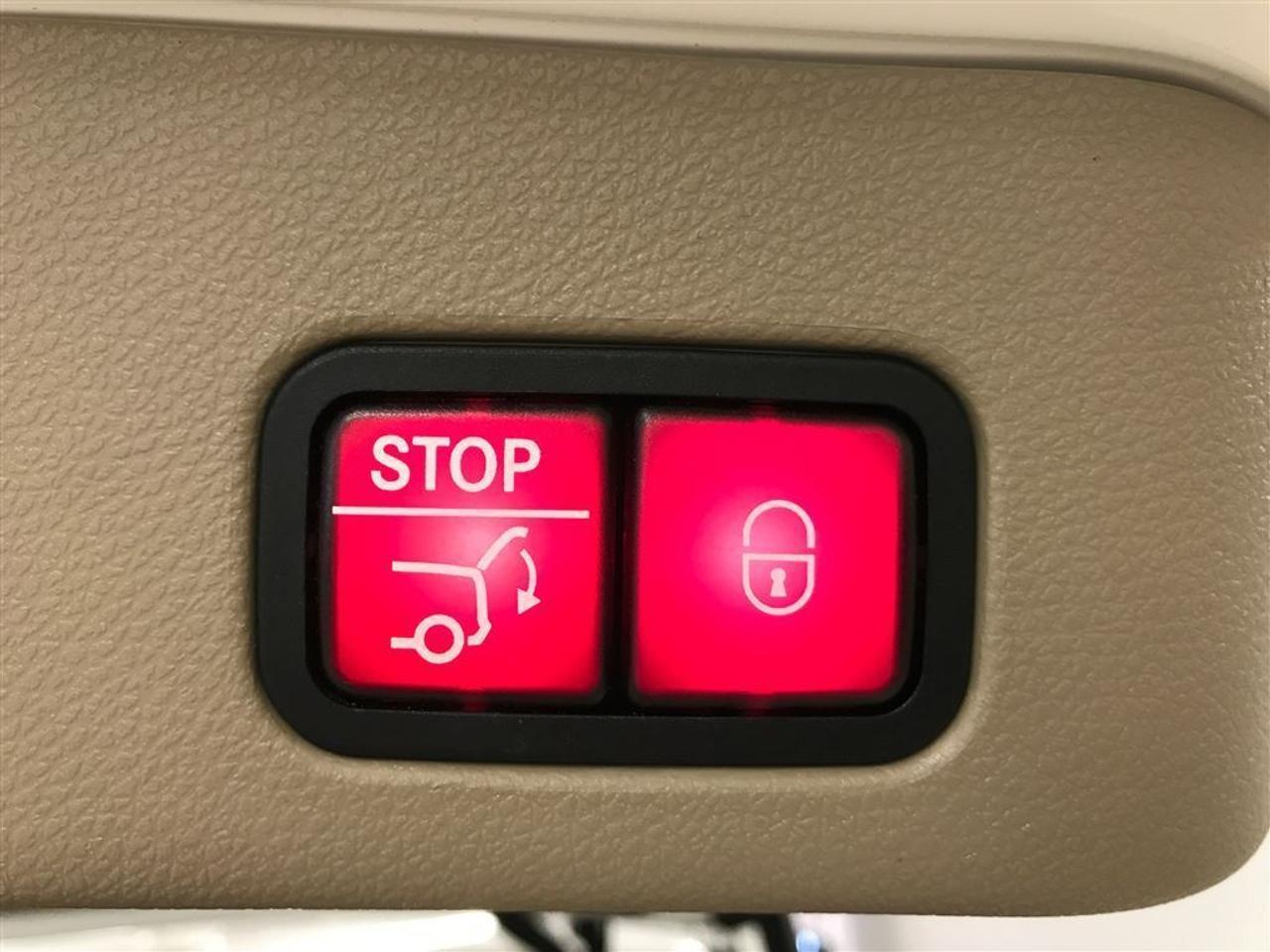 668715.11784857