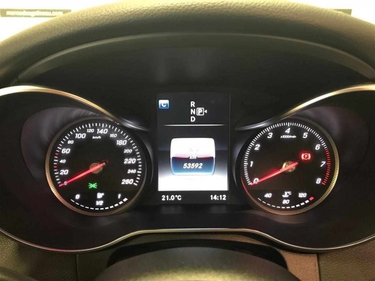668742
