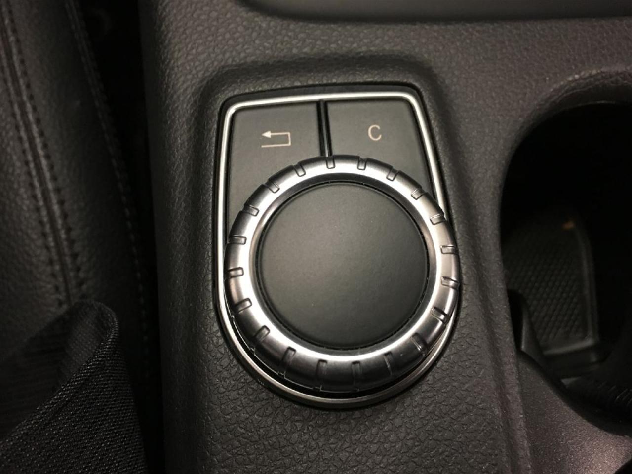 668745