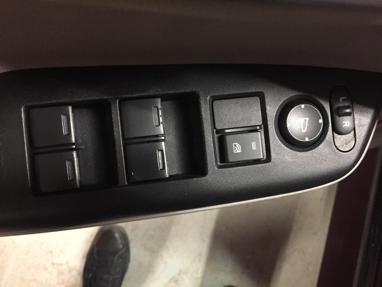 668758
