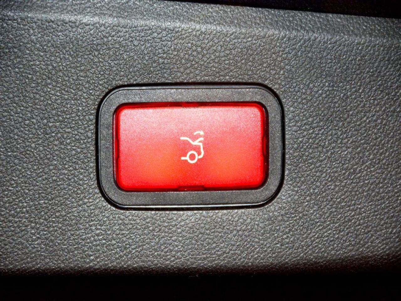 668803