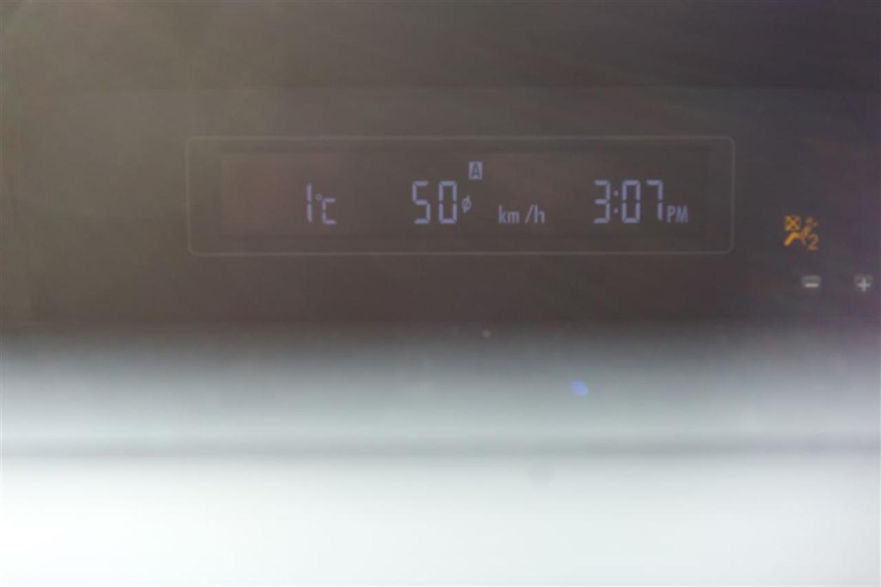 668811