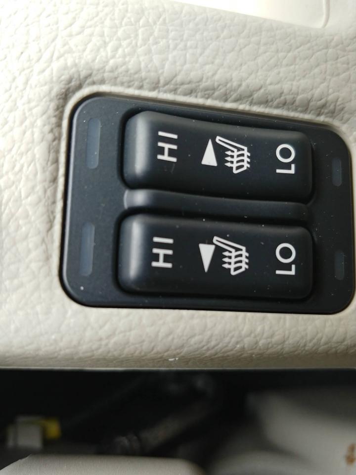 668831