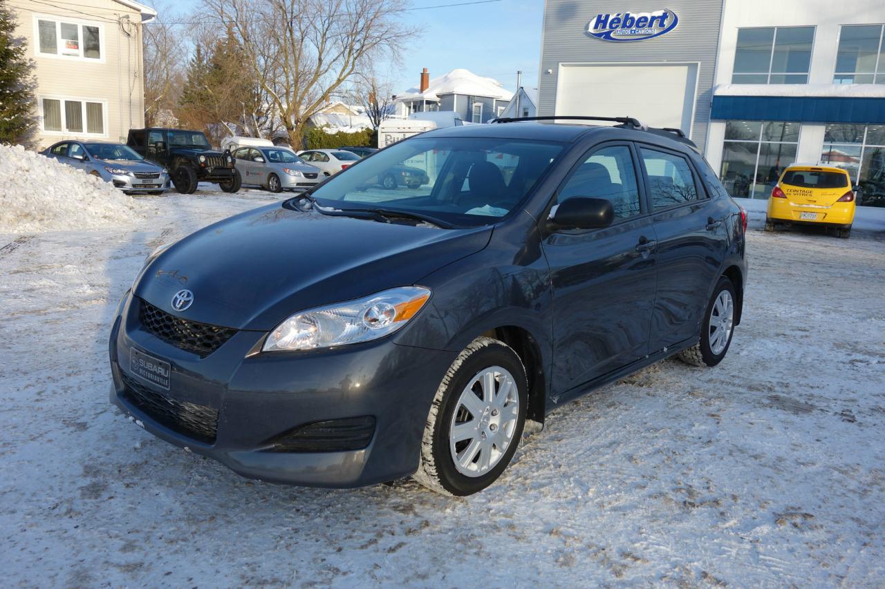 Used 2014 Toyota Matrix Gr. élec. A/c for sale in Victoriaville, QC
