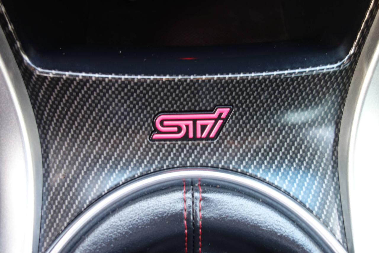 668886