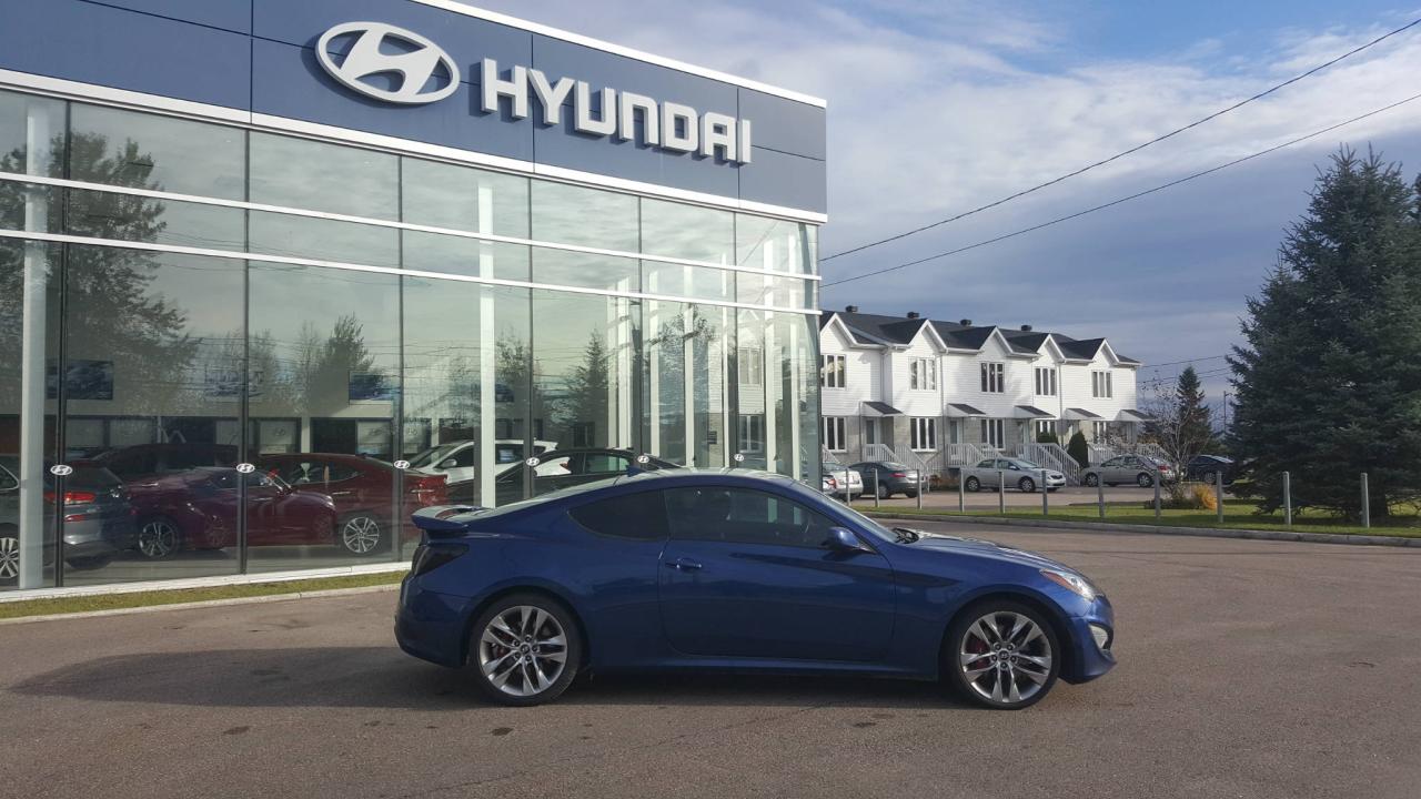 Used 2014 Hyundai Genesis 2.0T R-Spec 2 portes boîte manuelle 4 cy for sale in St-Félicien, QC