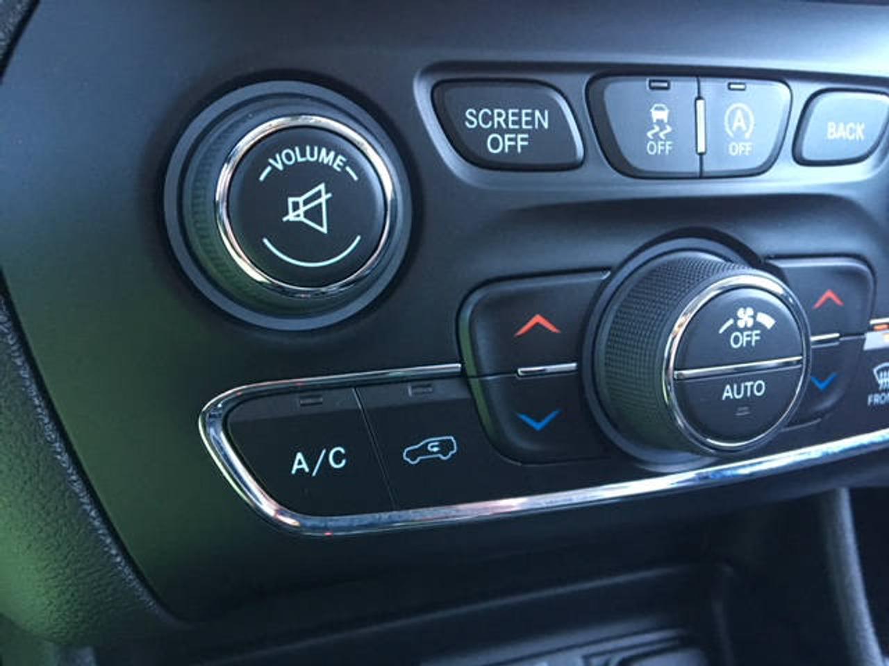 668956.11789719