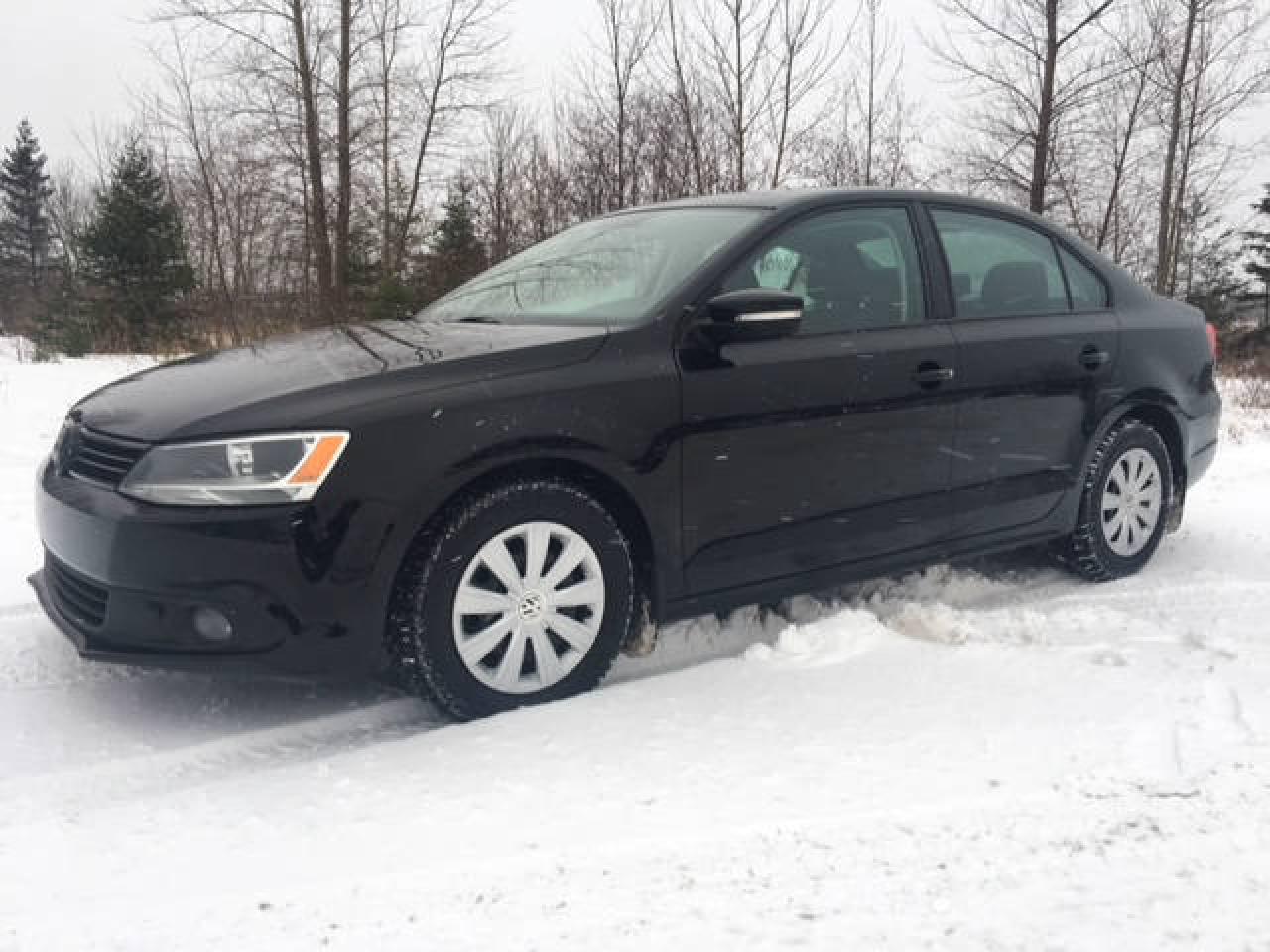 Used 2014 Volkswagen Jetta CONFORTLINE 2.0L for sale in Jonquière, QC