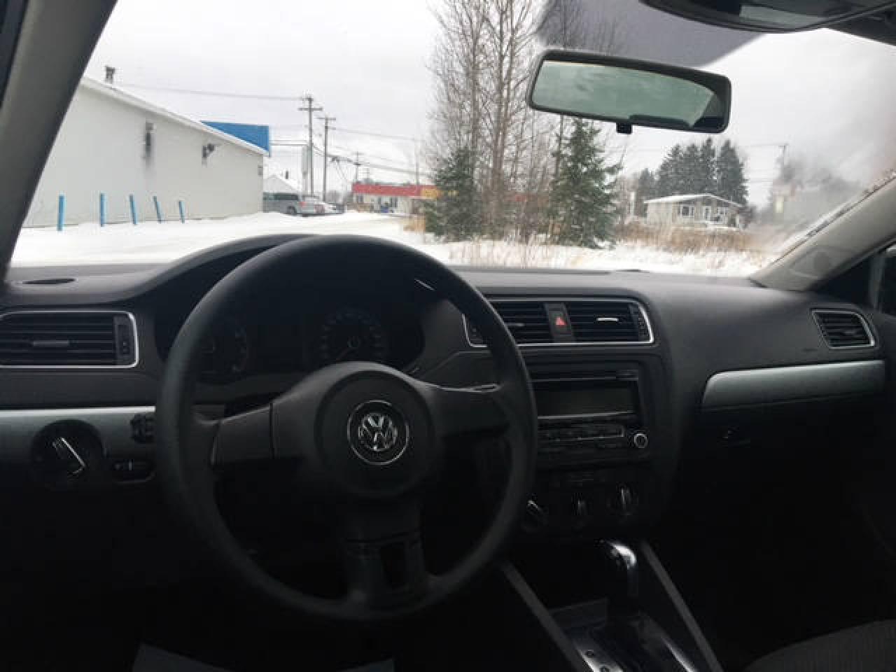 668963
