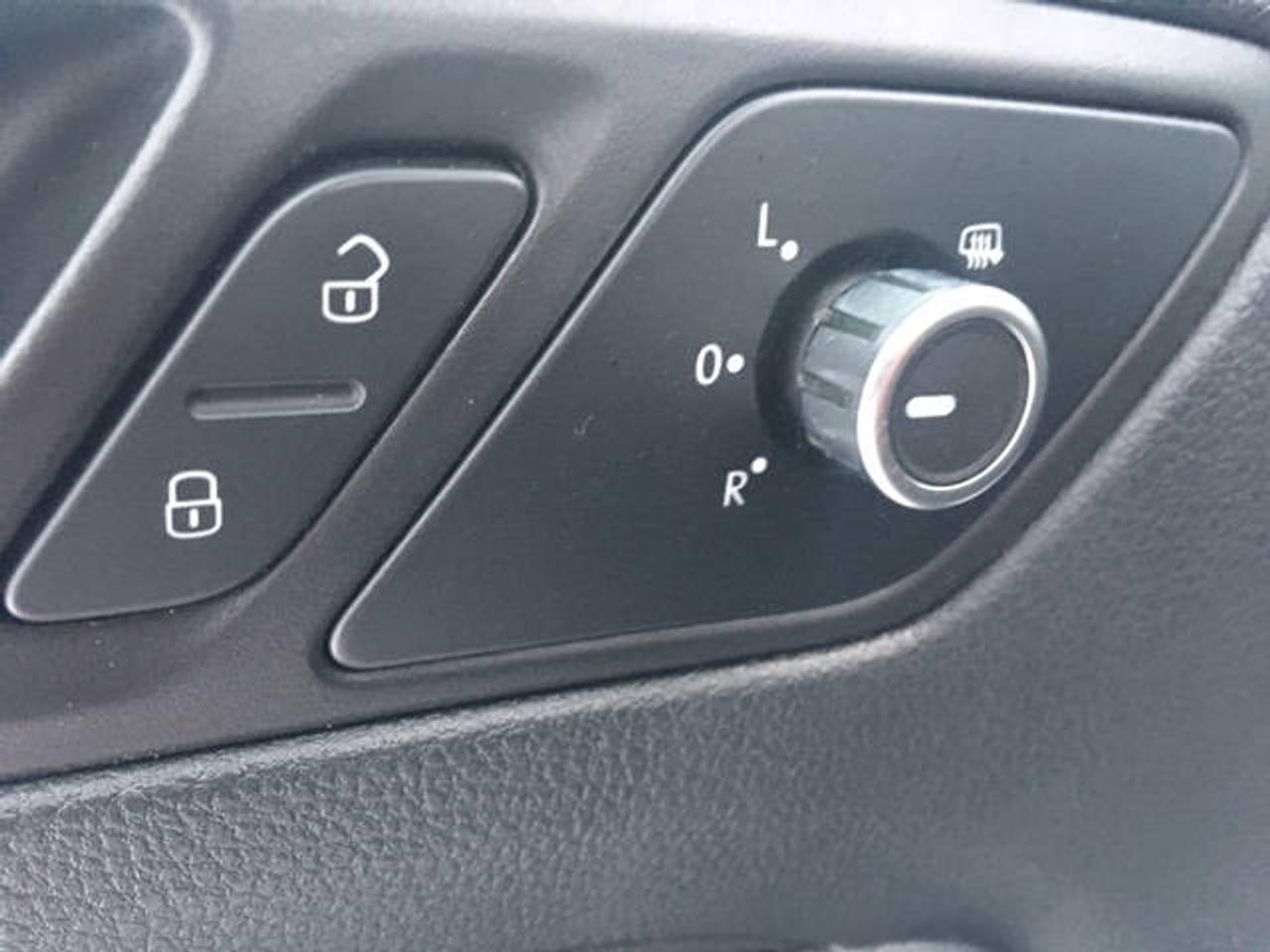668963.11789884