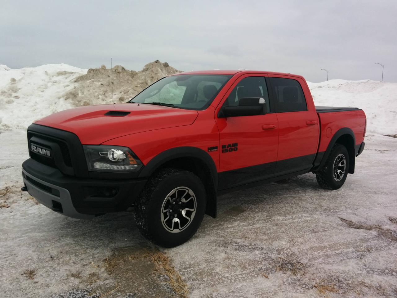 Used 2016 Ram 1500 Rebel cabine d'équipe 4RM 140,5 po for sale in Jonquière, QC