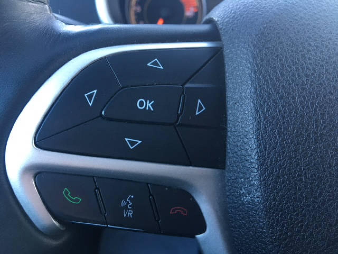 668977