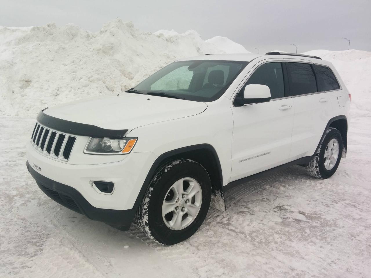 Used 2014 Jeep Grand Cherokee 4 RM 4 portes Laredo for sale in Jonquière, QC