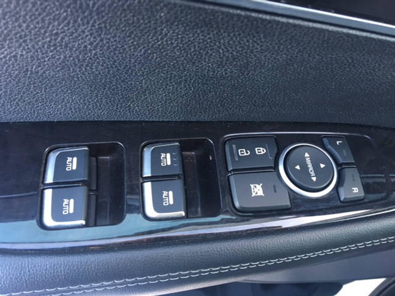 668979.11790409