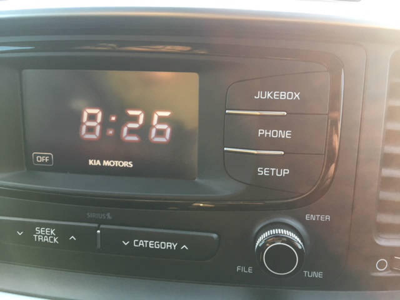 668979