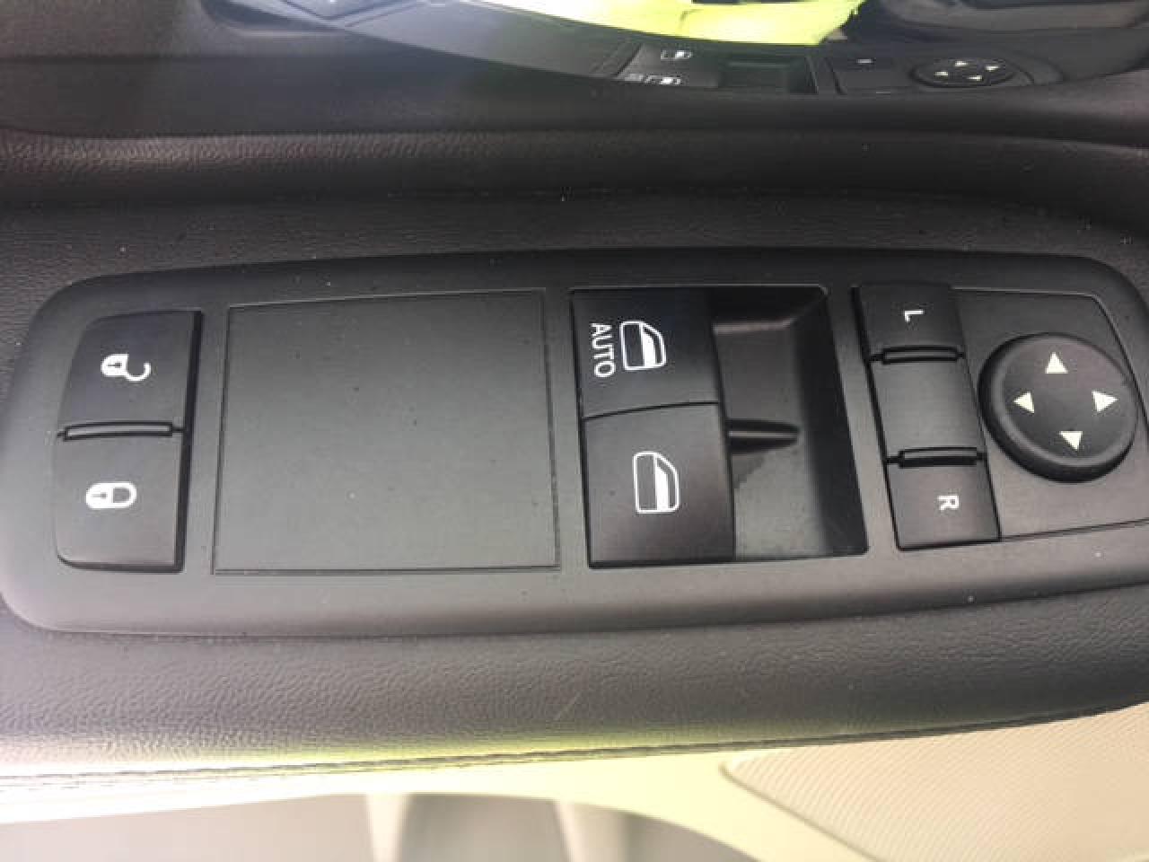 668985