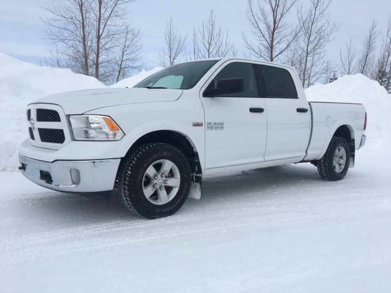 Used 2017 Ram 1500 Outdoorsman - crewcab - 4x4 - Bluetooth for sale in Jonquière, QC