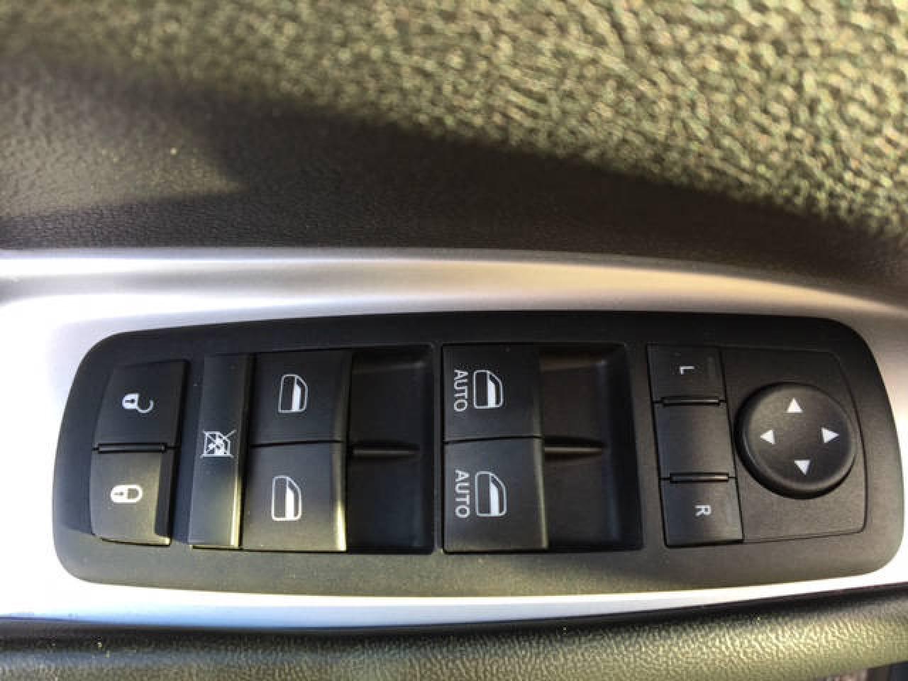 668987