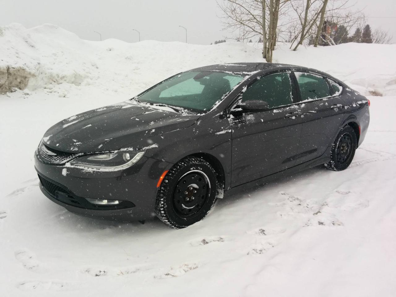 Used 2015 Chrysler 200 S berline 4 portes TI for sale in Jonquière, QC
