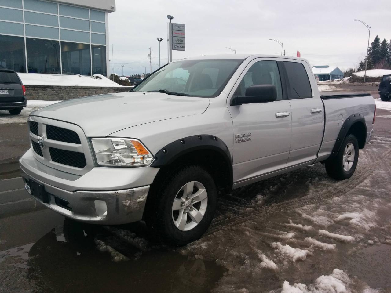 Used 2014 Ram 1500 Cabine quad 4RM, 140,5Â po Outdoorsman for sale in Jonquière, QC