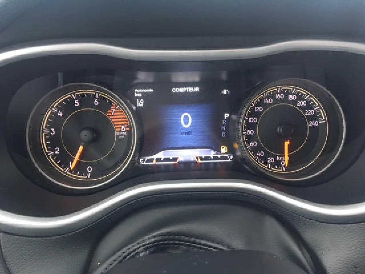 668997