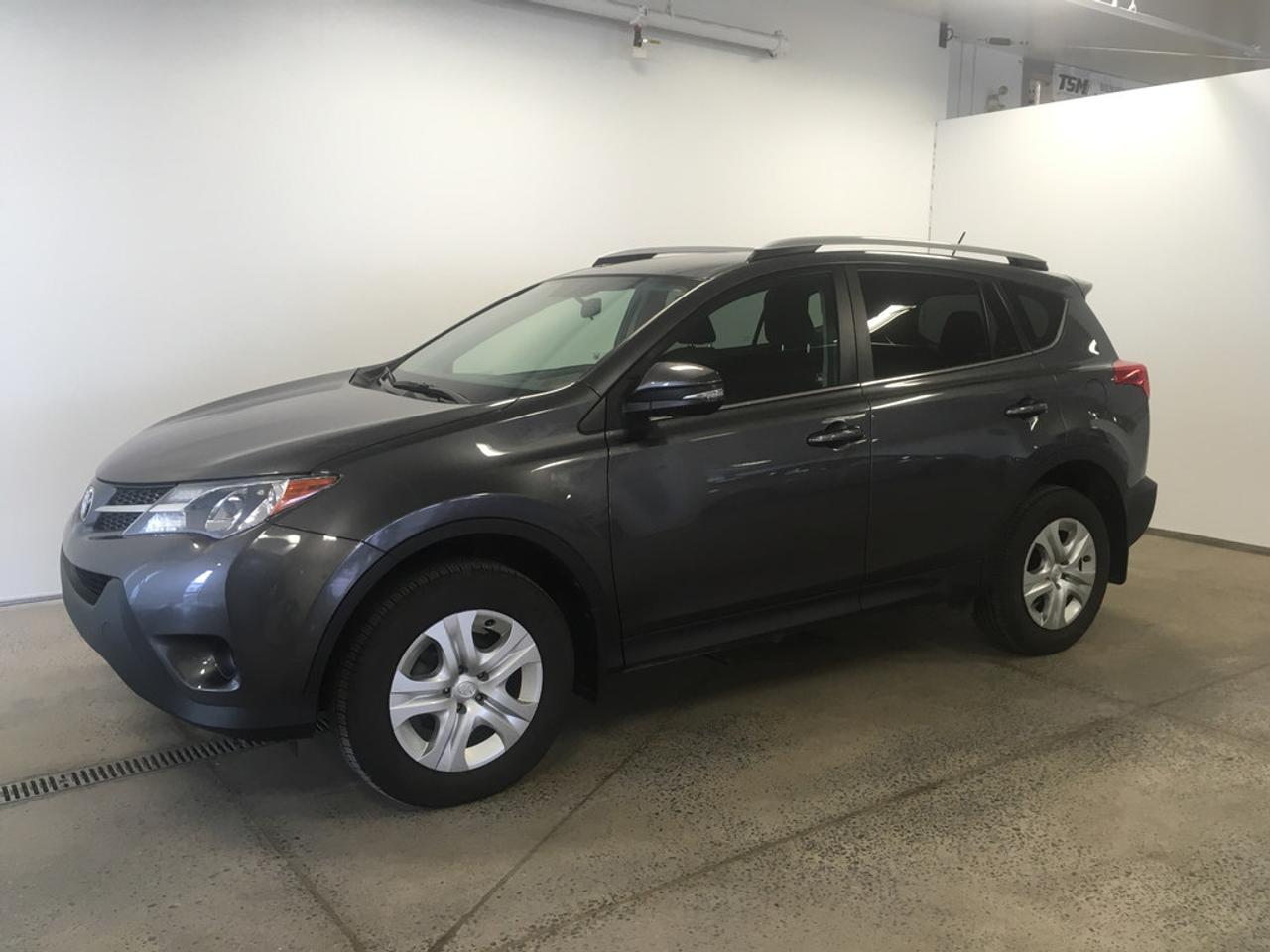 Used 2015 Toyota RAV4 Le, Awd, Cam&eacute;ra De for sale in St-Hubert, QC