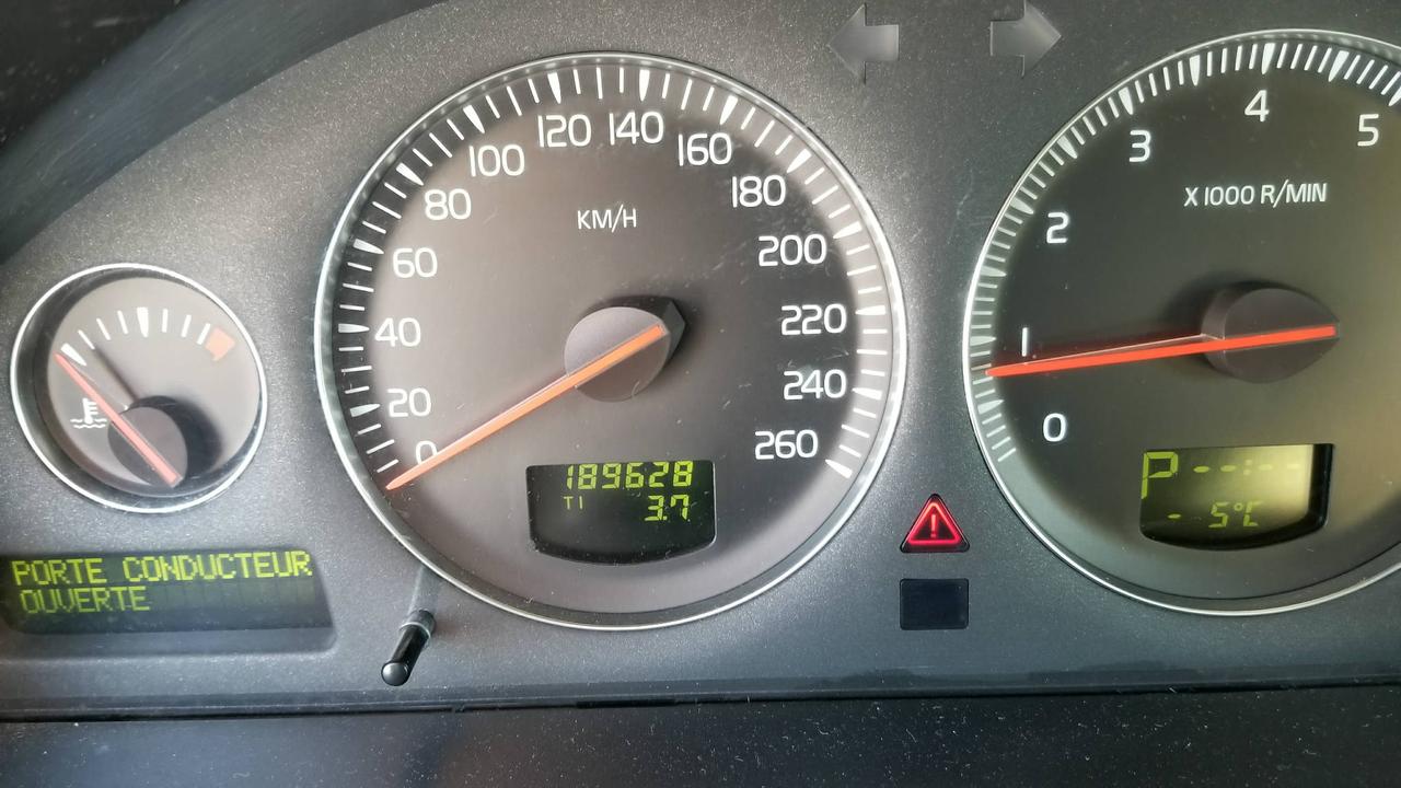 669346.11801648